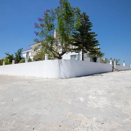 Savv Holiday Villa
