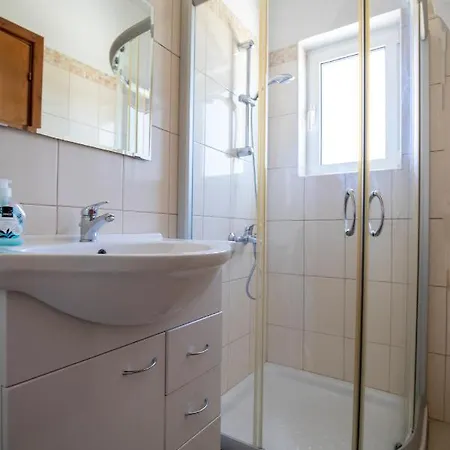 Savv Holiday Villa *